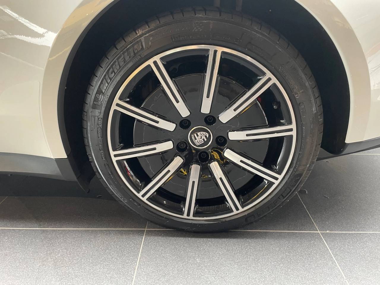 Porsche Taycan 4S Sport Turismo - 2023 - Joinsteer - #17