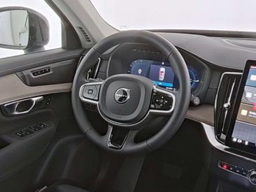 Volvo XC90 T6 AWD — photo 12