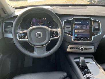 Volvo XC90 B5 D AWD — photo 13
