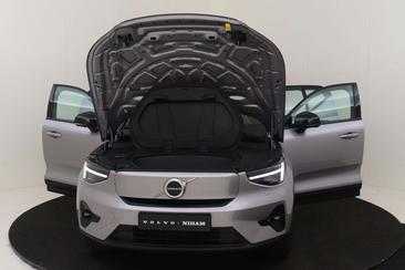 Volvo EX40 Twin Motor Performance — photo 20