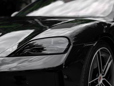 Porsche Taycan ph2 GTS — photo 9