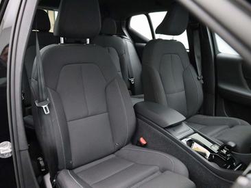 Volvo XC40 Berline Recharge Single Motor — photo 33