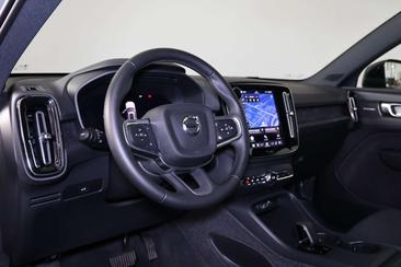 Volvo EX40 Single Motor Extended Range — photo 13