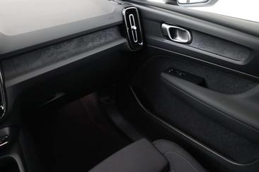 Volvo EX40 Single Motor Extended Range — photo 19