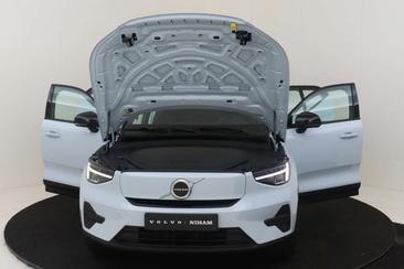 Volvo EX40 Single Motor Extended Range — photo 20