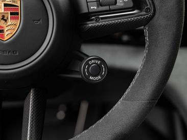 Porsche Taycan ph2 GTS — photo 29