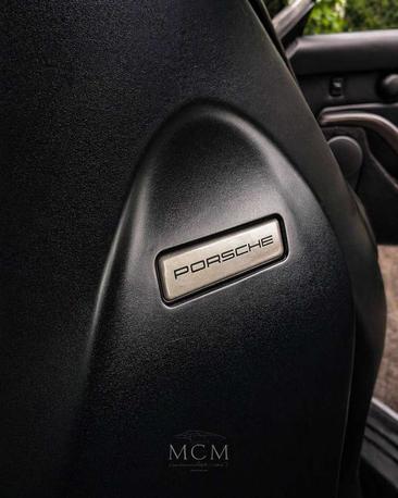 Porsche 911 Turbo — photo 14