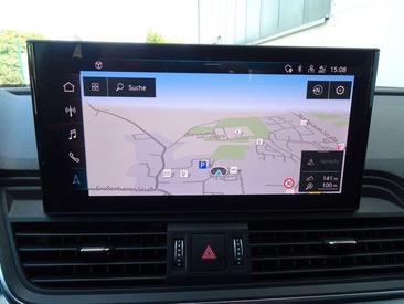 Audi Q5 35 TDI — photo 13