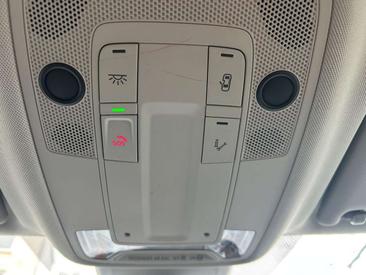 Audi Q3 35 TDI — photo 25