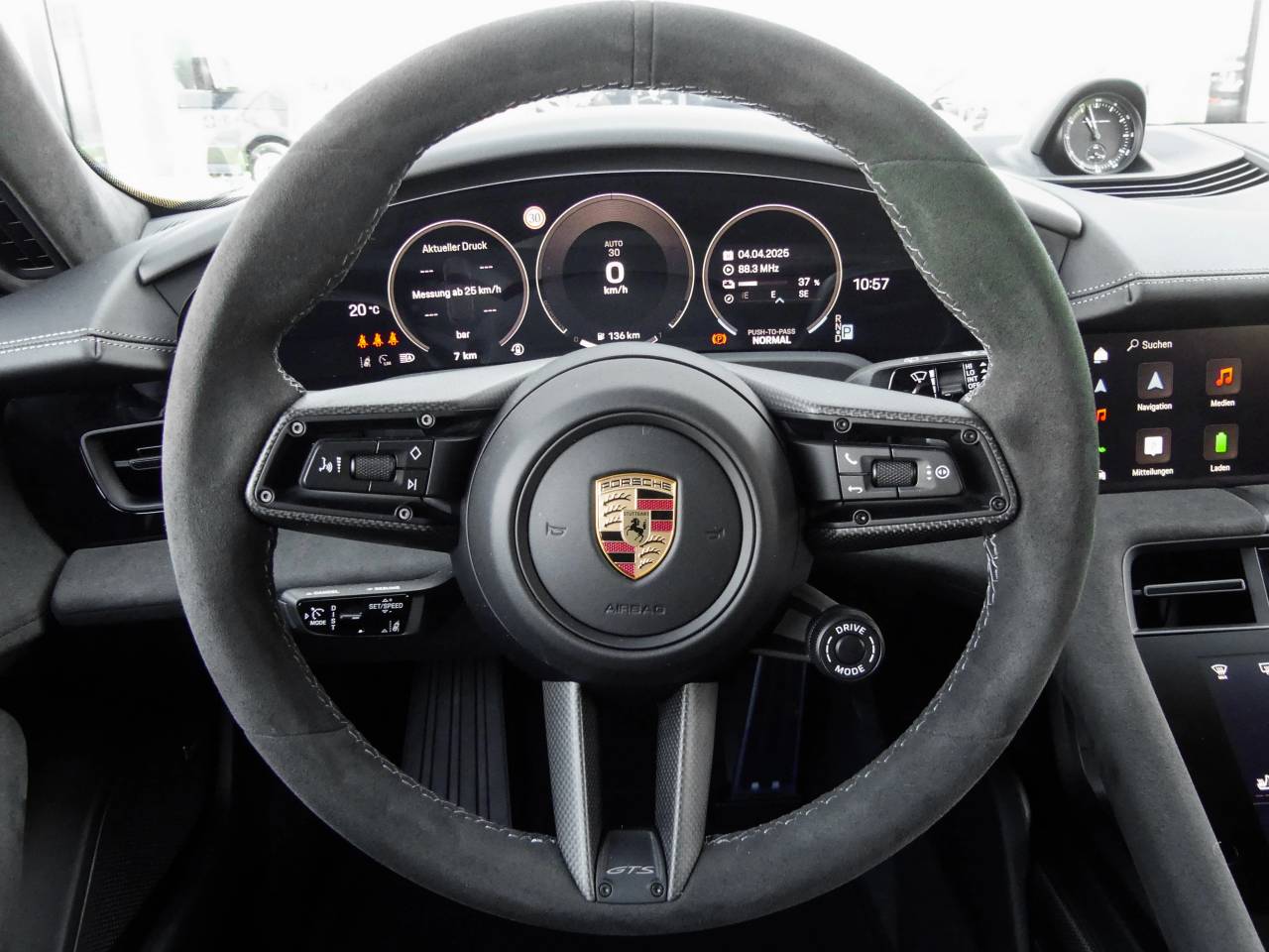 Porsche Taycan ph2 GTS Sport Turismo - 2025 - Joinsteer - #13