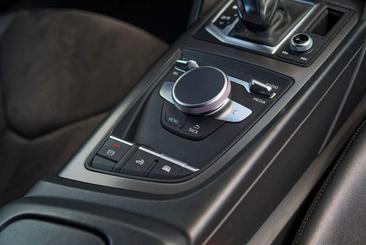 Audi R8 Spyder 5.2 FSI — photo 12