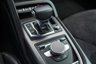 Audi R8 Spyder 5.2 FSI — photo 14