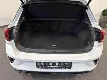 Volkswagen T-Roc R 4Motion — photo 6