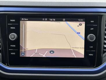 Volkswagen T-Roc R 4Motion — photo 14