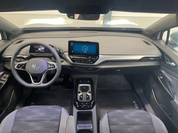 Volkswagen ID.4 Pro — photo 11