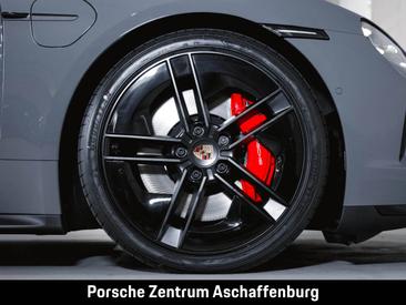 Porsche Taycan ph2 GTS — photo 10