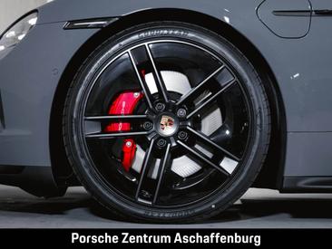Porsche Taycan ph2 GTS — photo 11