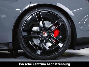 Porsche Taycan ph2 GTS — photo 12