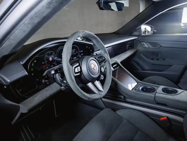 Porsche Taycan ph2 GTS — photo 15