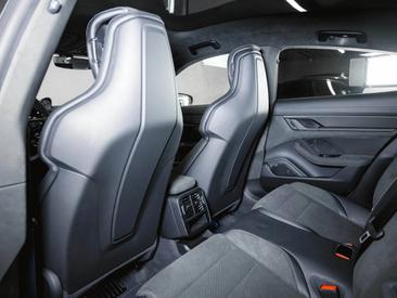 Porsche Taycan ph2 GTS — photo 23