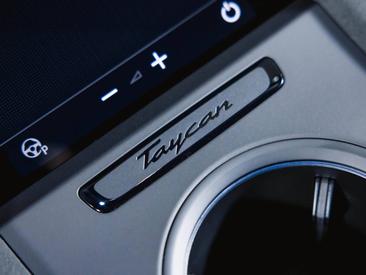 Porsche Taycan ph2 GTS — photo 45