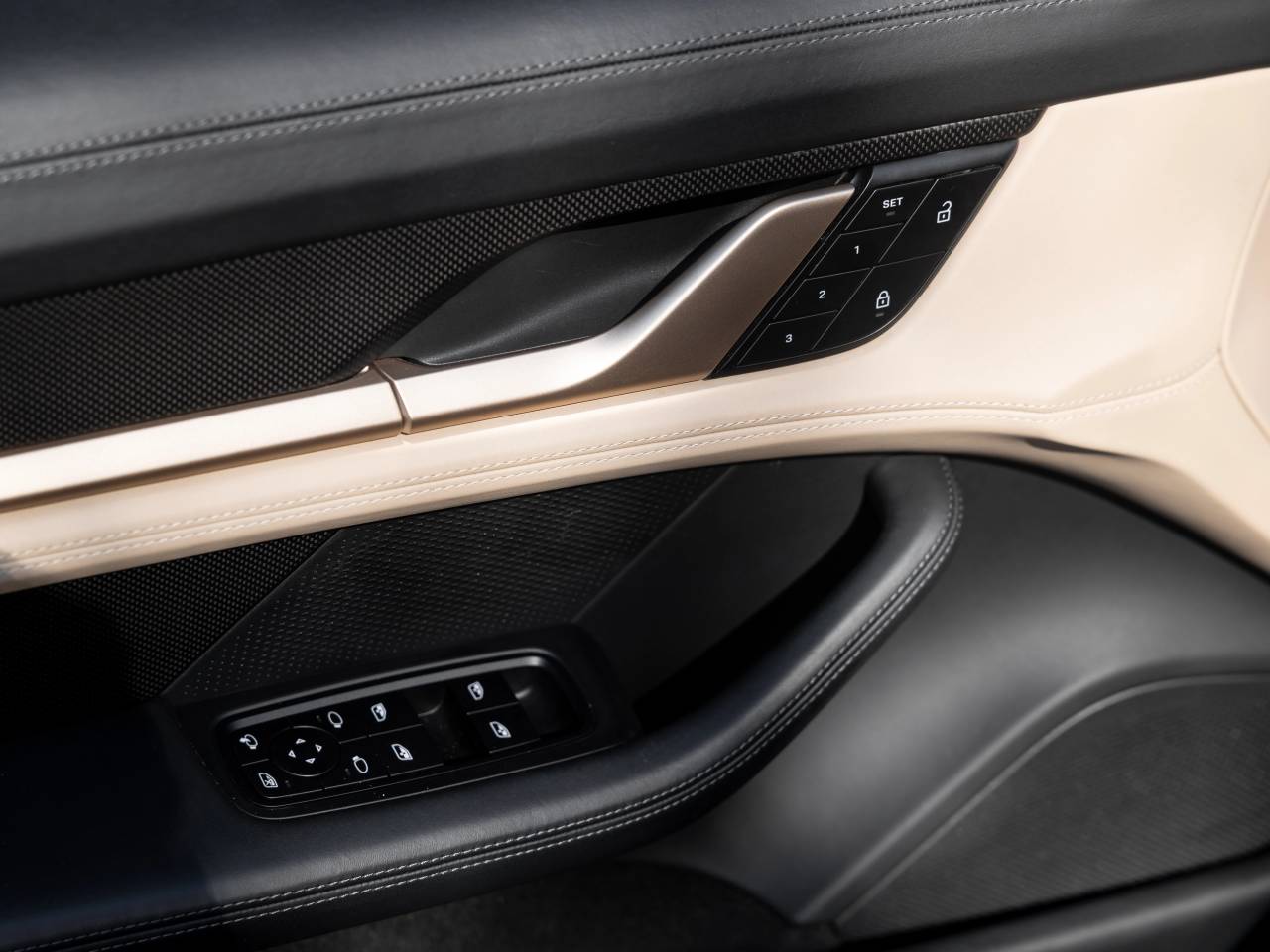 Porsche Taycan Turbo S Cross Turismo - 2021 - Joinsteer - #37