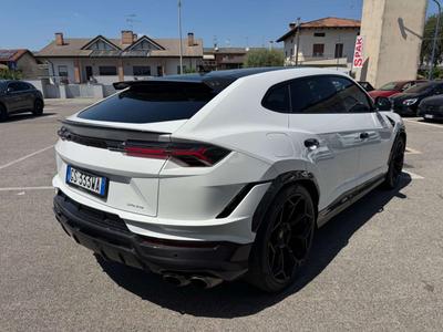 Lamborghini Urus Performante