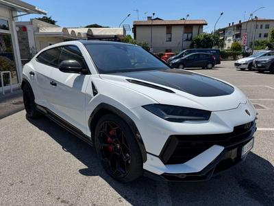 Lamborghini Urus Performante
