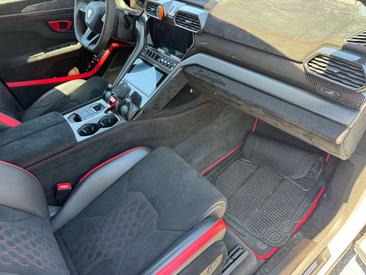Lamborghini Urus Performante — photo 13
