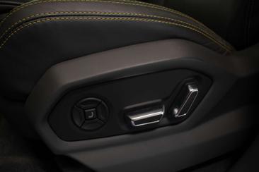 Lamborghini Urus S — photo 14