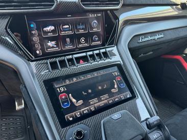 Lamborghini Urus Performante — photo 20