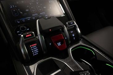 Lamborghini Urus S — photo 17