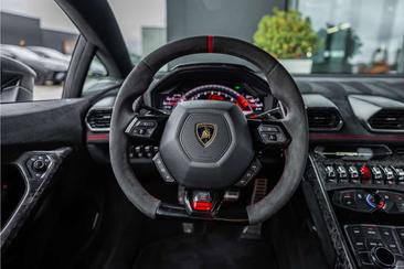 Lamborghini Huracán Performante — photo 15