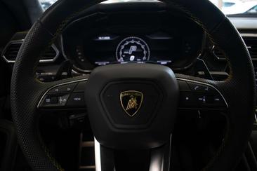 Lamborghini Urus S — photo 19