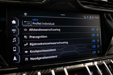 Lamborghini Urus S — photo 24