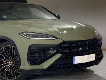 Lamborghini Urus SE — photo 5