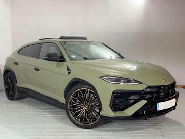 Lamborghini Urus SE — photo 8