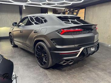 Lamborghini Urus SE — photo 5