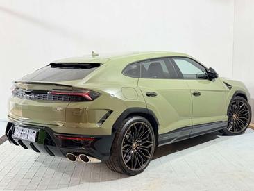 Lamborghini Urus SE — photo 12