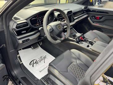 Lamborghini Urus SE — photo 7