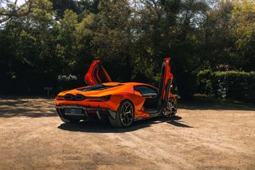 Lamborghini Revuelto — photo 5