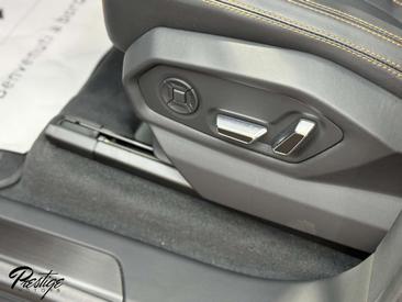 Lamborghini Urus SE — photo 11