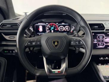 Lamborghini Urus SE — photo 22