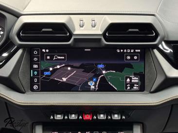 Lamborghini Urus SE — photo 17