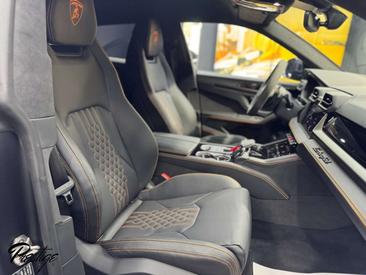 Lamborghini Urus SE — photo 18