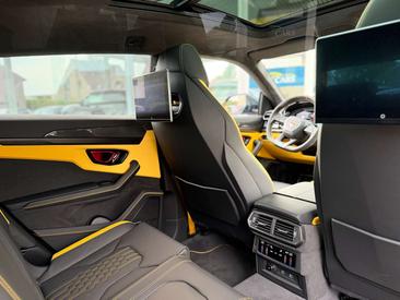 Lamborghini Urus SE — photo 14