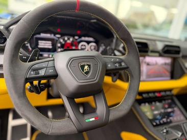 Lamborghini Urus SE — photo 23