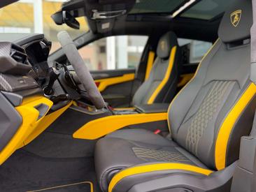 Lamborghini Urus SE — photo 27