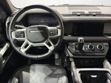 Land Rover Defender 90 D250 MHEV — photo 11