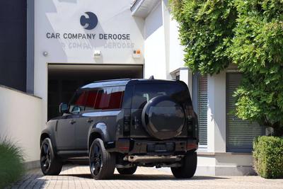 Land Rover Defender 130 D300 MHEV